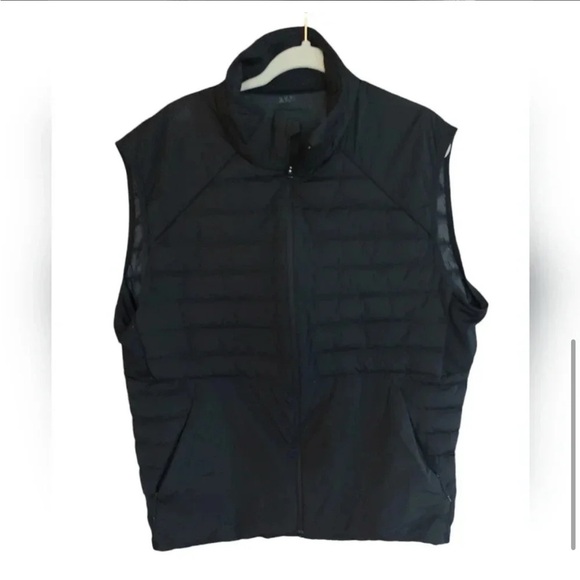 lululemon athletica down for it all vest - XL - Picture 6 of 7